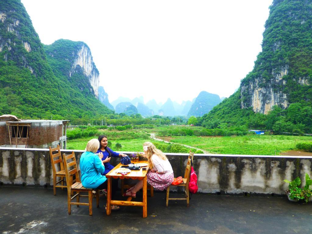 Yangshuo Moon Resort Hotel Guilin Exterior foto