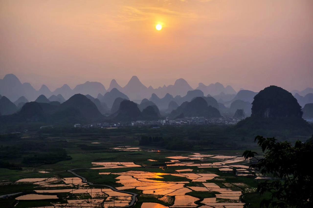 Yangshuo Moon Resort Hotel Guilin Exterior foto